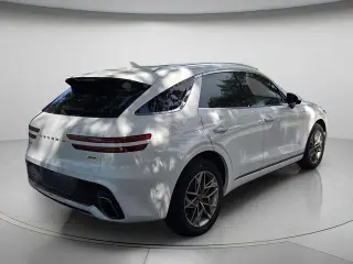 Genesis GV70 2022 AWD 2.5T Estándar 4dr SUV