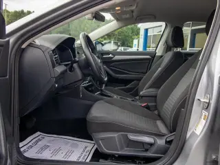 Volkswagen Jetta 2025 S 4dr Sedán