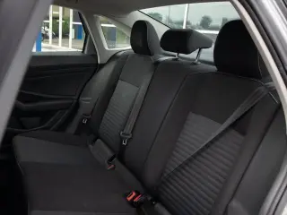 Volkswagen Jetta 2025 S 4dr Sedán