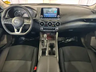 Nissan Sentra 2025 SV 4dr Sedán