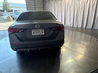 Nissan Sentra 2022 S 4dr Sedán