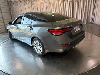 Nissan Sentra 2022 S 4dr Sedán
