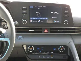 Hyundai ELANTRA 2022 SEL 4p Sedan