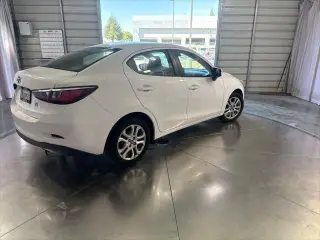 Toyota Yaris iA 2018 4p Sedan 6A