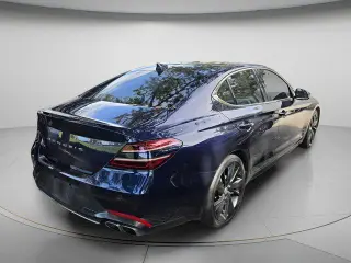 Genesis G70 2023 2.0T 4dr Sedán
