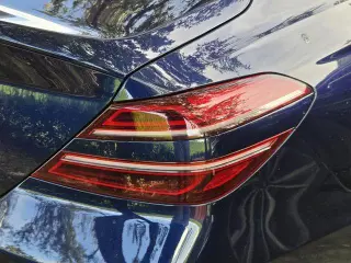 Genesis G70 2023 2.0T 4dr Sedán