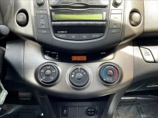 Toyota RAV4 2010 4x4 Sport 4dr SUV V6