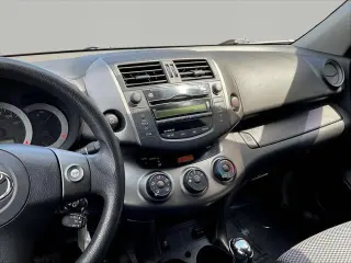 Toyota RAV4 2010 4x4 Sport 4dr SUV V6