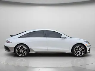 Hyundai IONIQ 6 2023 SEL 4p Sedan