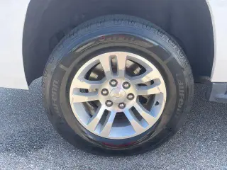 Chevrolet Suburban 2019 4x2 LS 4p SUV