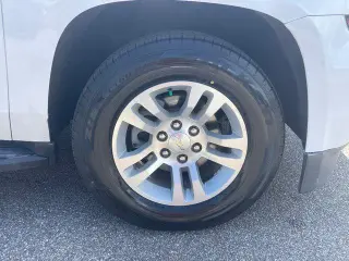 Chevrolet Suburban 2019 4x2 LS 4p SUV