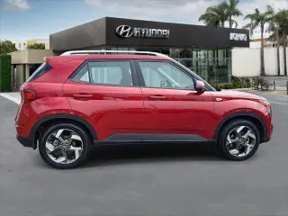 Hyundai VENUE 2025 Limitada 4p Crossover