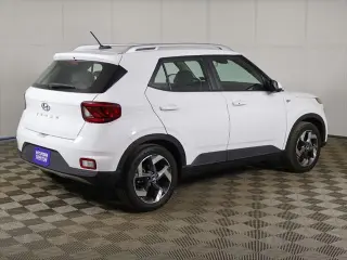 Hyundai VENUE 2024 SEL 4dr Crossover