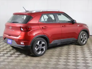 Hyundai VENUE 2024 SEL 4p Crossover