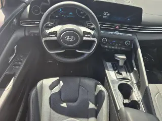 Hyundai ELANTRA Híbrido 2023 Limited 4p Sedan