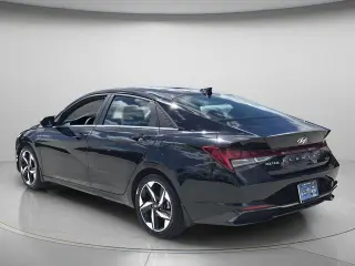 Hyundai ELANTRA Híbrido 2023 Limited 4p Sedan