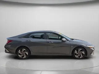 Hyundai ELANTRA 2024 Limited Sedán 4 puertas