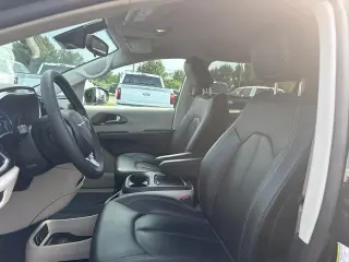Chrysler Pacifica 2024 Touring L 4dr Mini-Van