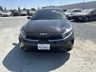 Kia Forte 2023 LXS 4dr Sedán