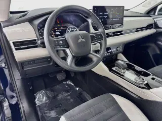 Mitsubishi Outlander 2025 SE 4p SUV