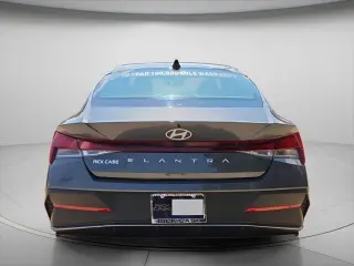 Hyundai ELANTRA 2024 SEL Sedán de 4 puertas