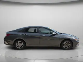 Hyundai ELANTRA 2024 SEL Sedán de 4 puertas