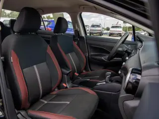 Nissan Versa 2024 SR 4dr Sedán