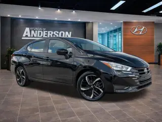 Nissan Versa 2024 SR 4dr Sedán
