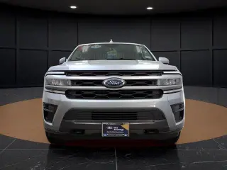 Ford Expedition 2022 4x4 XLT 4dr SUV