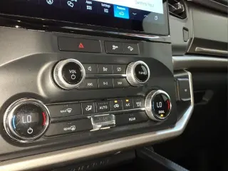 Ford Expedition 2022 4x4 XLT 4dr SUV