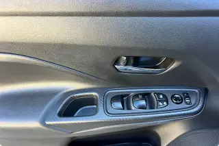 Nissan Versa 2025 SV Sedán de 4 puertas