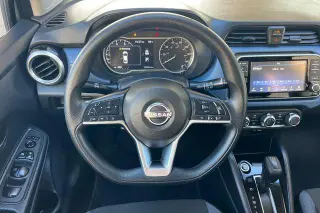 Nissan Versa 2025 SV Sedán de 4 puertas