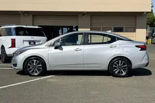 Nissan Versa 2025 SV Sedán de 4 puertas