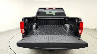GMC Sierra 1500 2024 4x2 Elevation 4p Camioneta de cabina completa 5.8 pies ST