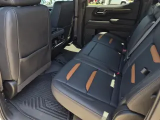 GMC Sierra 1500 2022 4x4 AT4 4p Crew Cab 5.8 ft. CB