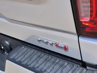 GMC Sierra 1500 2022 4x4 AT4 4p Crew Cab 5.8 ft. CB