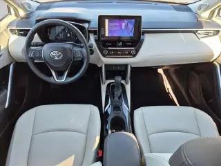 Toyota Corolla Cross 2024 XLE 4dr Crossover