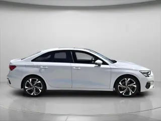 Audi A3 2023 AWD quattro Premium 40 TFSI 4p Sedana