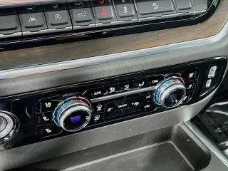 GMC Sierra 1500 2023 4x4 SLT 4p. Cabina Tripla 5.8 ft. SB