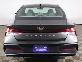 Hyundai ELANTRA 2024 SE 4dr Sedan