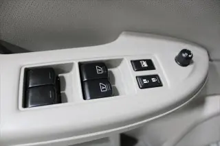 Nissan Quest 2014 3.5 SV 4dr Minivan