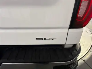 GMC Sierra 1500 2024 4x4 SLT 4dr Crew Cab 5.8 ft. SB