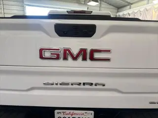 GMC Sierra 1500 2024 4x4 SLT 4dr Crew Cab 5.8 ft. SB