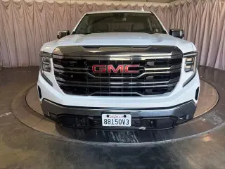 GMC Sierra 1500 2024 4x4 SLT 4dr Crew Cab 5.8 ft. SB