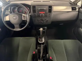 Nissan Versa 2012 1.8 S 4p Hatchback 6M