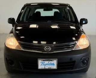 Nissan Versa 2012 1.8 S 4p Hatchback 6M