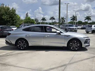 Hyundai SONATA 2024 SEL 4p Sedano