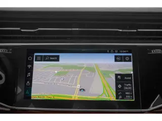 Audi Q8 2023 AWD quattro Premium Plus 55 TFSI SUV de 4 puertas