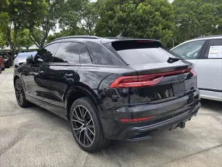 Audi Q8 2023 AWD quattro Premium Plus 55 TFSI 4p SUV
