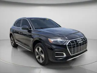 Audi Q5 2023 AWD quattro Premium 40 TFSI SUV de 4 puertas